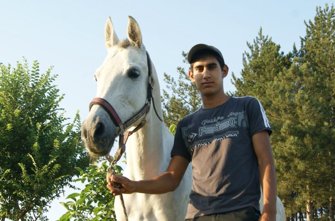 64354265_388213688567086_5729612309895053312_n